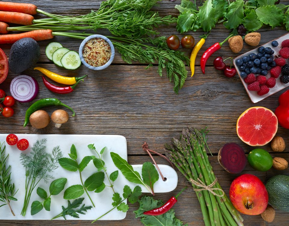 picture of a table stocked with healthy vegetables